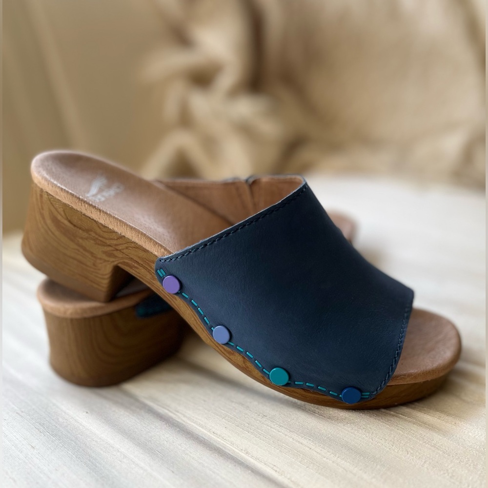 Dansko Giana Milled Nubuck Blue Clogs — Size 41